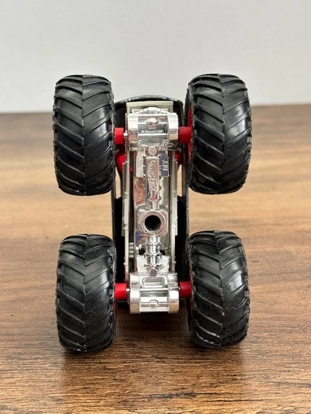 Hot Wheels Monster Truck Jurassic World Indominus Rex Die-Cast 1:64 Loose Toy
